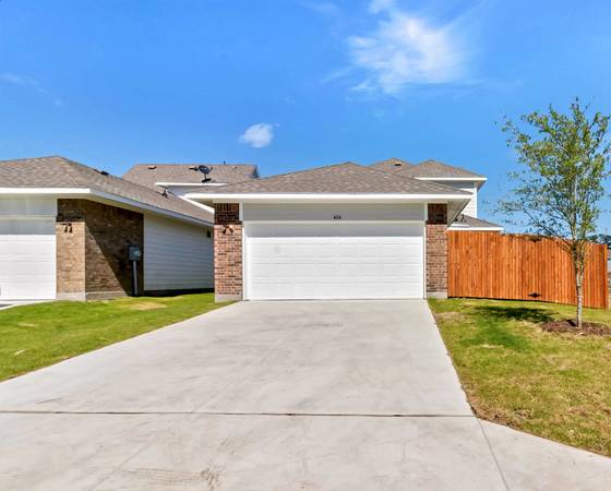 $2,100 / 4br - 2200ft2 - Forney Homes For Rent - 2nd Month Free Plus 1/2 off Deposit (Forney)63796375939715122
