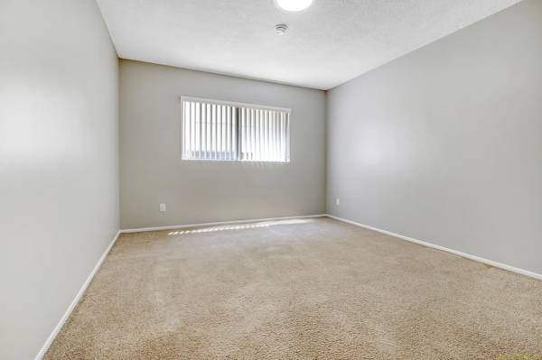 $2,695 / 2br - 1000ft2 - 2 Bed 1 Bath in West Los Angeles ^ Gas Range ^ Pet-Friendly ^ Must See (Near Culver City)63701130041089124