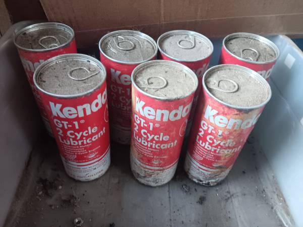 7 Vintage Pints Kendall GT-1 2 Cycle oil 1