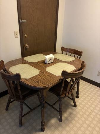 Kitchen table and chairs 1