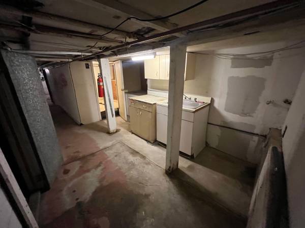 $1,500 / 1500ft2 - Basement storage ground level entrance (Yonkers)63788738408065120