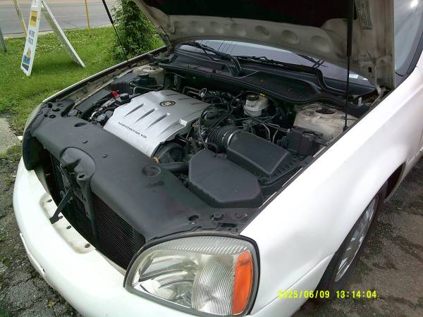 2005 Cadillac Sedan Deville 90K miles - $2,650 (WINCHESTER)63624979123587122