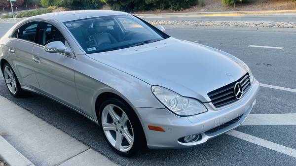 2007 MERCEDES-BENZ CLS550 93K LOW MILES - $7,200 (san jose west)63478517667201124