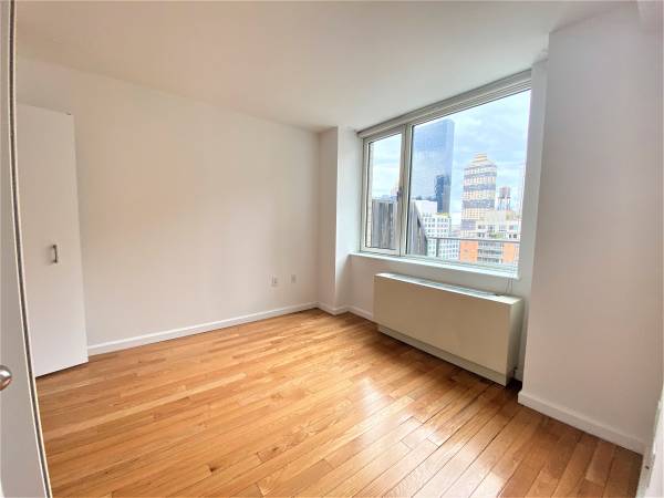 $7,300 / 2br - 975ft2 - NO FEE 2BR/2BA  APT*DW/LAUNDRY IN- UNIT*NEAR 1,2,3,A,C,E,N,R,Q,S Train (Midtown West)63942978573314122
