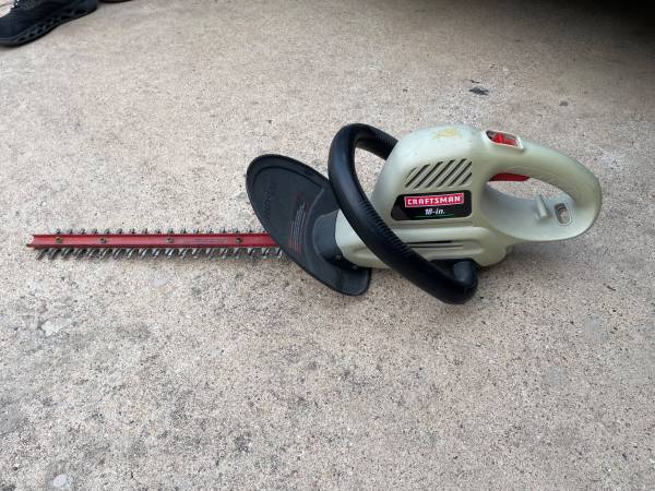 Craftsman Hedge Trimmer 1