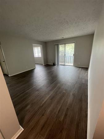 $978 / 1br - 800ft2 - ¡Mudanza Hoy!! (10905 North Mill Court, Omaha, NE)63681588389507123