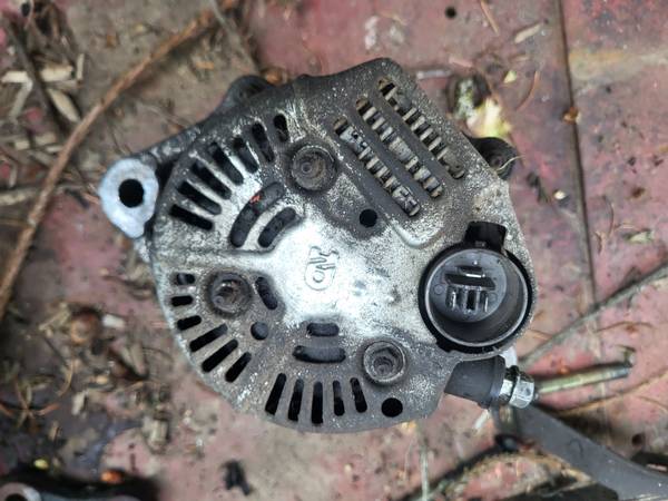 1986 toyota alternator 1