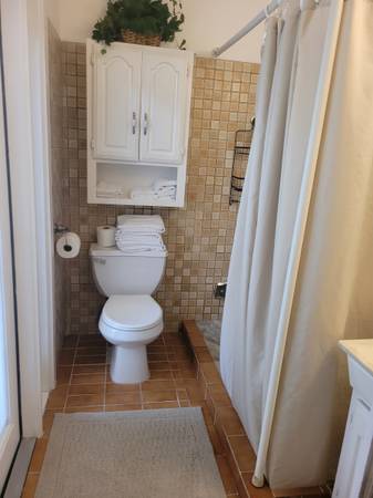 $1,400 All Inclusive efficiency perfect for party of one. (Clearwater)63980539335682123