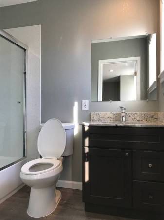 $1,400 / 2br - Beautiful Spacious Duplex (Foothill Farms)63961340296578123