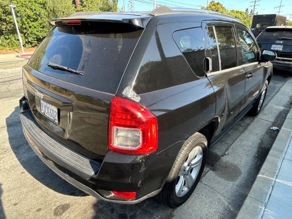 2012 Jeep Compass - $2,40063441159425409124