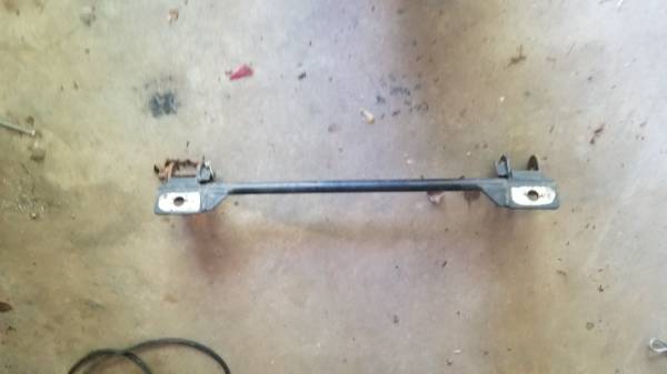 Roadmaster Cross Bar for towing 1