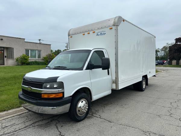 2013 CHEVROLET EXPRESS CAMIÓN DE CAJA 6.0 V8 - $11,500 (Elmhurst)63624839313921125