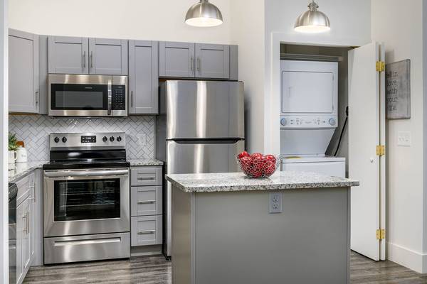 $2,110 / 2br - 627ft2 - Income Limits, All-Inclusive! (Amherst)64017045069186124