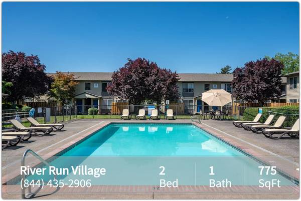 $1,599 / 2br - 775ft2 - ¡Para vistas relajantes al jardín, ven a casa a River Run Village! (Gladstone/Milwaukie - ¡Cerca de tiendas y restaurantes locales!)63842024998403121
