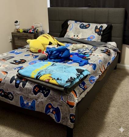 Full Size Upholstered Bed Frame 1