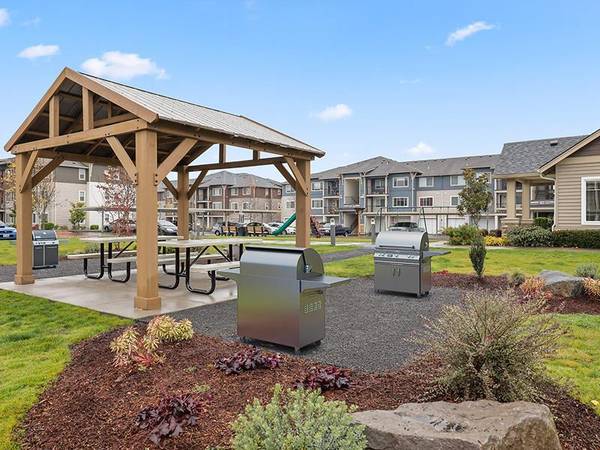 $1,635 / 2br - 849ft2 - ¡Hasta 6 semanas gratis en casas vacías seleccionadas listas para mudarse! (Beaverton)63831608862721124