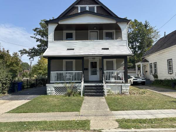 $1450.00 / 4br - Spacious Unit Ready for Move-In63924296675842120