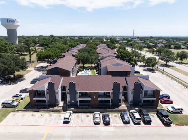 $1,581 / 2br - 1040ft2 - Chimenea de leña de un solo lado, aire acondicionado, lavavajillas (595 S Old Orchard Ln, Lewisville, TX)63867602192899123