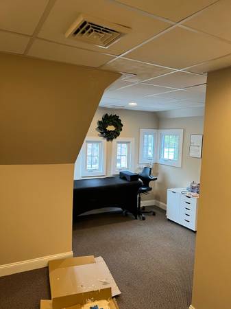 $400 / 200ft2 - Office space Manchester NH (North Manchester NH)63986779477890120