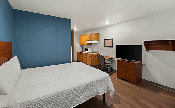 $949 / 1br - Flexible apartment living, without the hassle! (12215 W Gateway Blvd, El Paso, TX)63971416552194124
