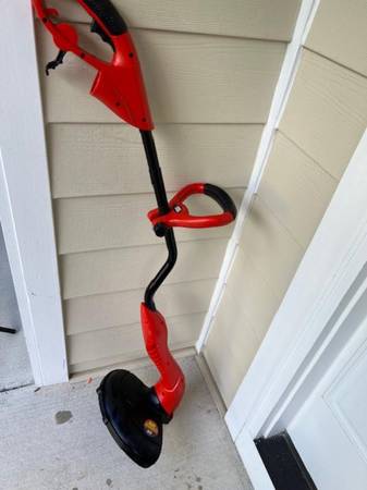 GrassHog Cortacésped / Bordeador - Black and Decker - $35 (Vienna)63471432015235124