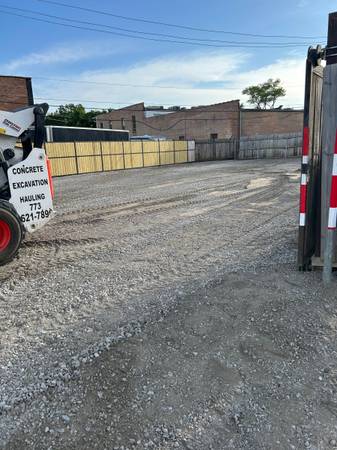 Yard space in Westchester, Illinois 1