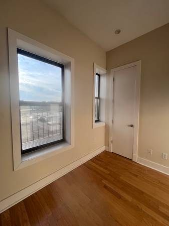 $1,400 / 3br - 100ft2 - Habitación súper soleada en Bushwick (1 al 31 de octubre) (Bushwick)63854287525121120