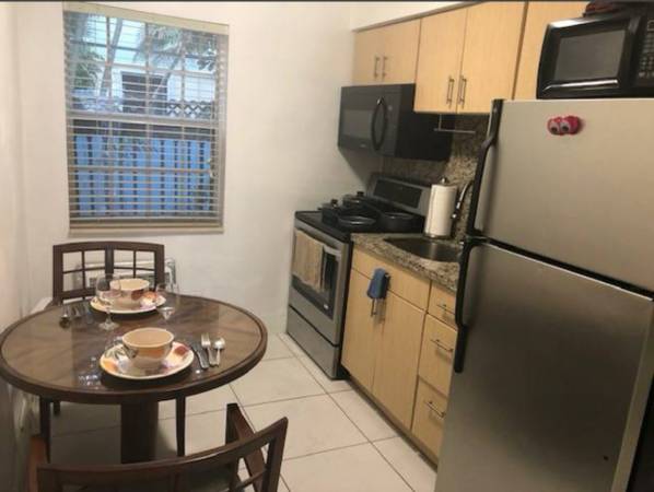 $549 / 1br - 500ft2 - Move in TODAY $549 Weekly Long or Short term WELCOMED (Deerfield Beach)64049274418049122