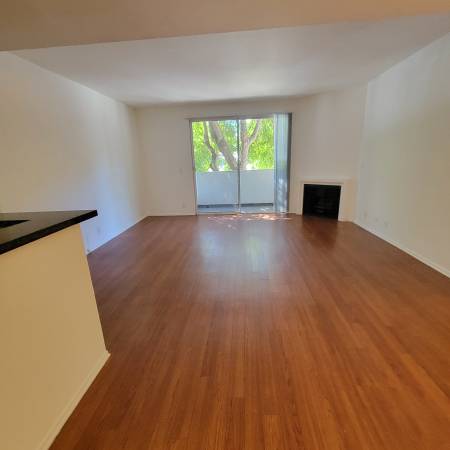 $3,600 / 2br - 1100ft2 - Apartamento de 2 dormitorios y 2 baños (West Hollywood)63700899608707123