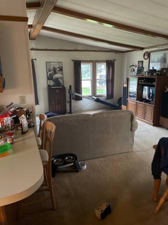 $350 / 3br - 1600ft2 - Room for female (Bloomington)63480094431745122