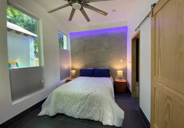 $1,100 / 1br - 336ft2 - Tiny Home in the Heights (Austin)64177018588931124