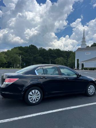 Honda Accord LX 2009 - $3.299 (Lawrenceville)63620602700161121