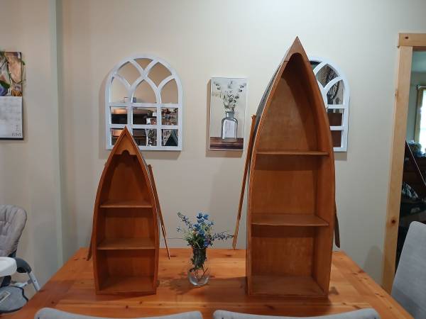 Estantes para barcos de madera - 100 USD (Saint Marys)