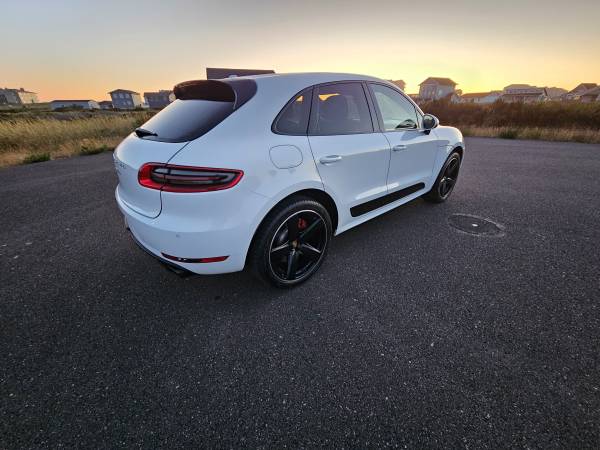 2015 Porsche Macan Turbo- One owner - $16,999 (Hoquaim)63617215710467123