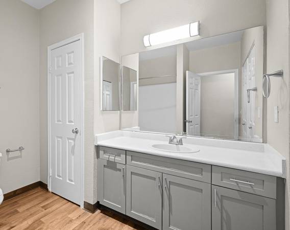 $2,405 / 2br - 1160ft2 - Vaulted or 9-Foot Ceilings, Barbecue & Picnic Area, Internet Caf (10101 7th Ave SE Everett, WA 98208)63884892739073121