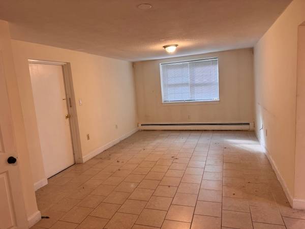 $1,850 / 1hab - 600ft2 - Apartamento sólido de 1 habitación justo al lado de Horn Pond (Woburn)63655287806977123