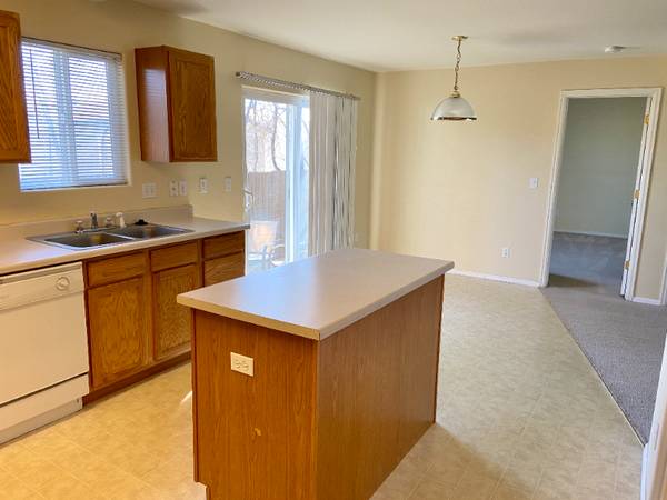 $1550.00 / 2br - Charming 2 bedroom Condo63658247198721122