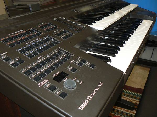 Yamaha Electone EL-25 Jazz Organ - Excellent Condition