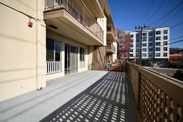 $2,845 / 2br - 2430 Dwight St., 2 Bed/1 Bath, Walk to UCB (berkeley)63880246570883123