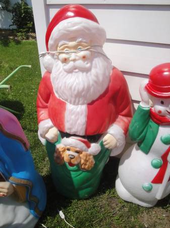 Christmas blow mold Santa Puppy In Sack Outdoor Lwn Ornament 1