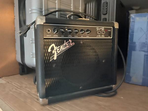 Fender Frontman PR 241 Amp 38 Watt Amplifier 1