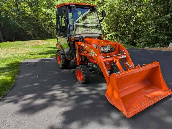Tractor, Cab, Loader, & Snowblower NEW LOWER PRICE! 1
