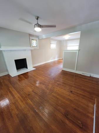 $1,325 / 2br - 755ft2 - 2/BD, Backyard, Dining Room63664544959873124