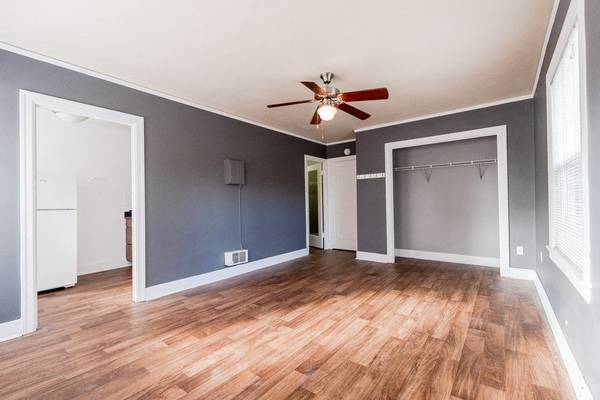 $1,350 / 359ft2 - Marble Flooring in Bathroom, In Seattle, Studio/1B (2619 5th Avenue, Seattle, WA)63850642798595123