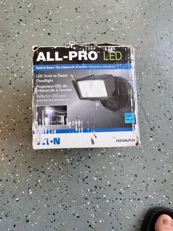 All pro outside light 1