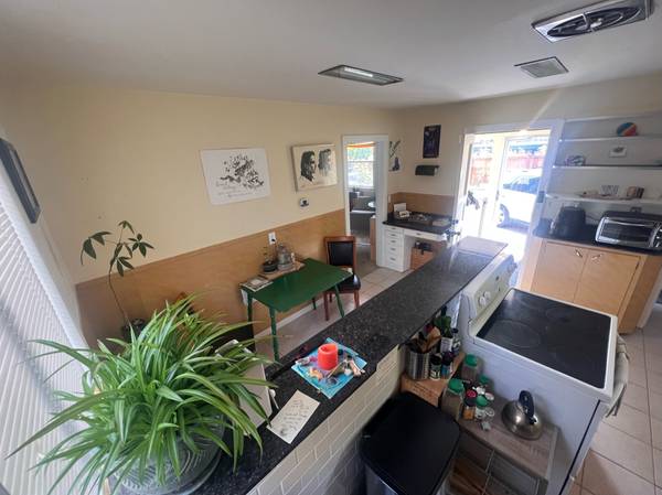 $110 / 2br - 1200ft2 - Upper Fremont 2+ bedroom, carport & parking, sleeps 8 (Fremont)64148827362947120