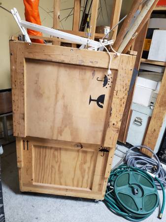 large storage crate on casters can take 500 pounds 1