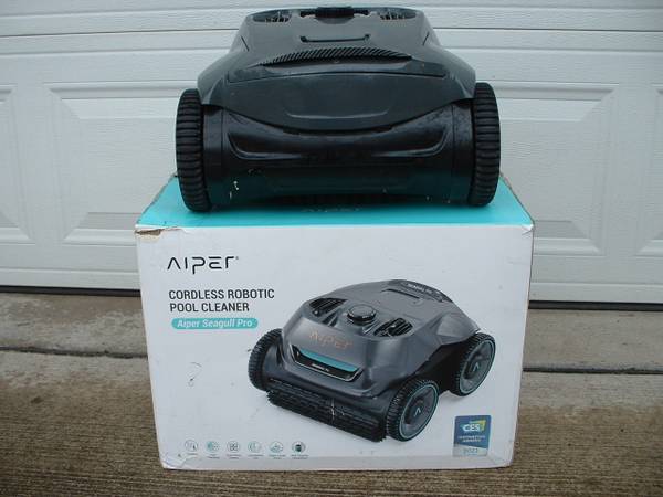 Automatic pool cleaner 1