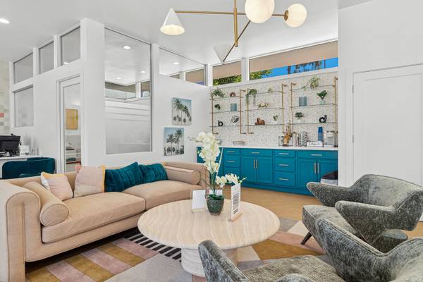 $3,040 / 2br - 1200ft2 - Comfortable 2x2 in the heart of Thousand Oaks - $500 of Concession! (Thousand Oaks)63981244517378121
