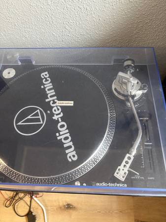 Audiotechnica AT-LP120 Black Record Player 1